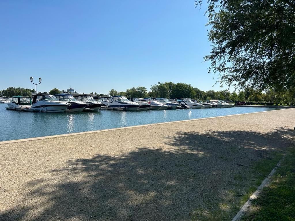 L'Oree Des Lacs, Maison De Village Tout Confort Radonvilliers エクステリア 写真